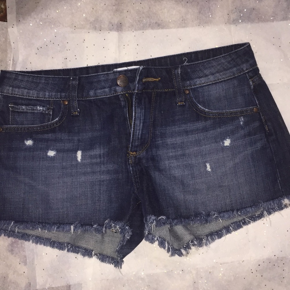 Greywire cut off short with a little Distress